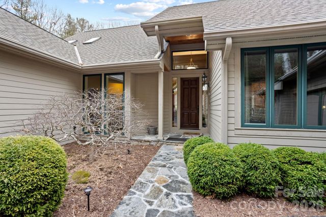 175 Overlook Drive, Flat Rock, NC 28731