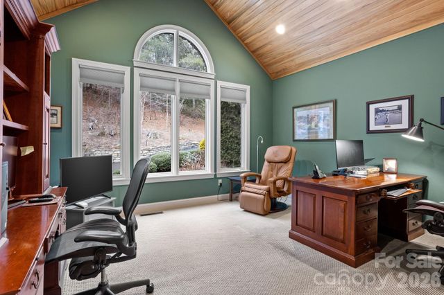 175 Overlook Drive, Flat Rock, NC 28731