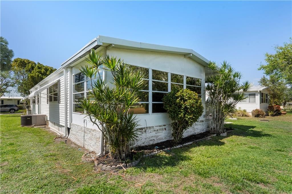 58 Le Mans DR, NAPLES, FL 34112 — photo 5