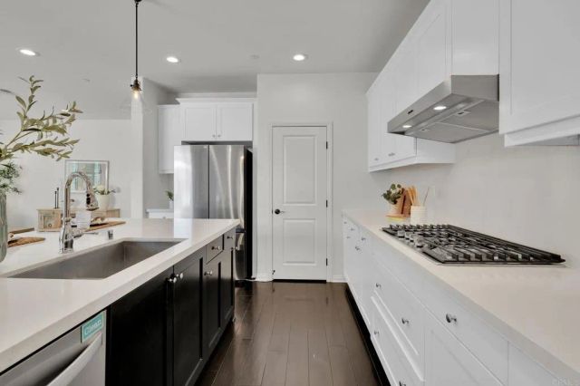 21445 Trail Ridge Drive, Escondido, CA 92029