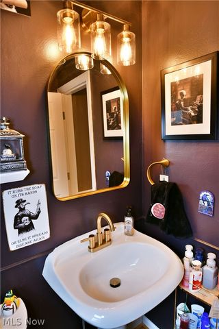 6389 Tara Drive, Youngstown, OH 44514