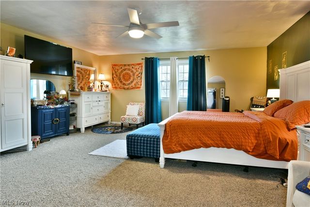 6389 Tara Drive, Youngstown, OH 44514