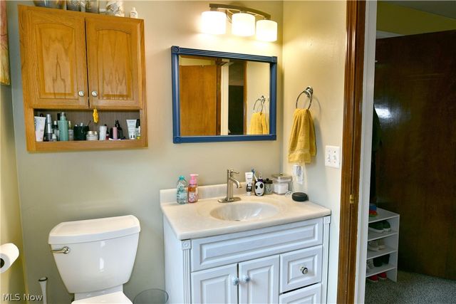 6389 Tara Drive, Youngstown, OH 44514