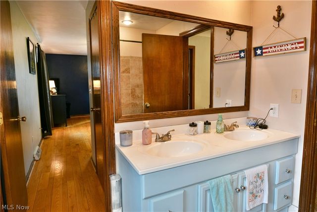 6389 Tara Drive, Youngstown, OH 44514