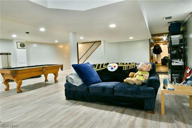 6389 Tara Drive, Youngstown, OH 44514