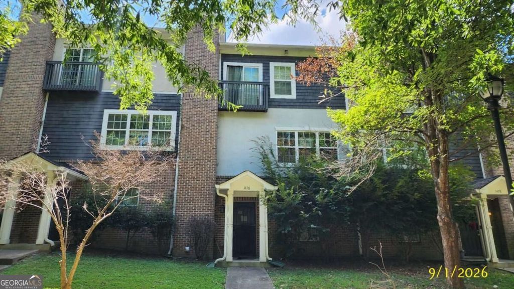 1476 Talia Wood Circle NW, Atlanta, GA 30314