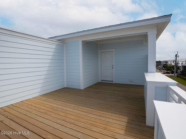 706 S Carolina Avenue 2, Carolina Beach, NC 28428