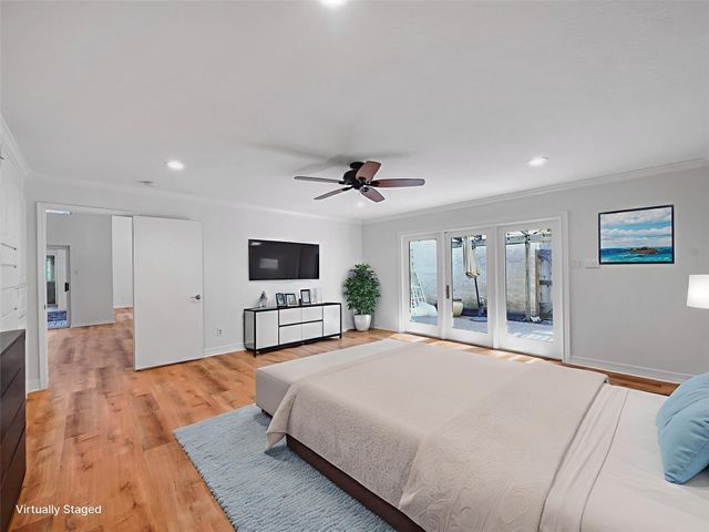 910 Enclave Parkway, Houston, TX 77077