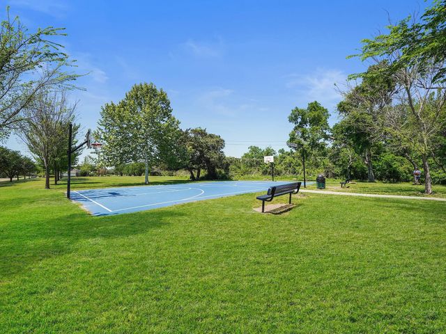 910 Enclave Parkway, Houston, TX 77077