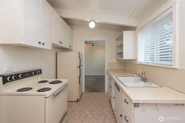 405 W Bell Street, Sequim, WA 98382