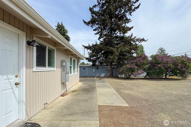 405 W Bell Street, Sequim, WA 98382