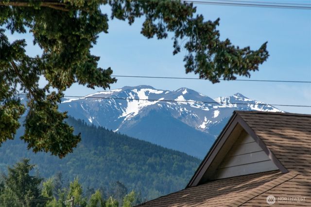 405 W Bell Street, Sequim, WA 98382