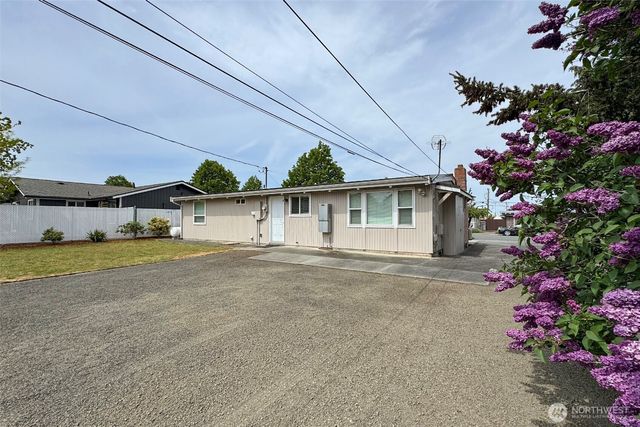 405 W Bell Street, Sequim, WA 98382