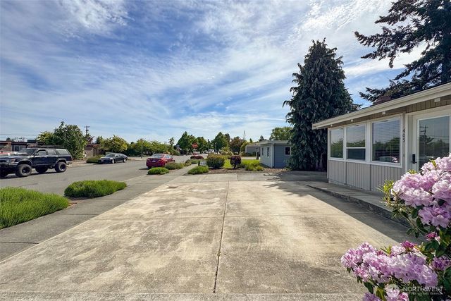 405 W Bell Street, Sequim, WA 98382
