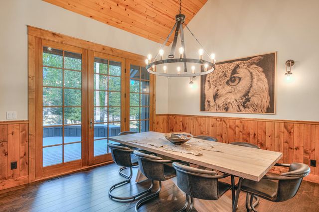 56770 Nest Pine Drive, Bend, OR 97707