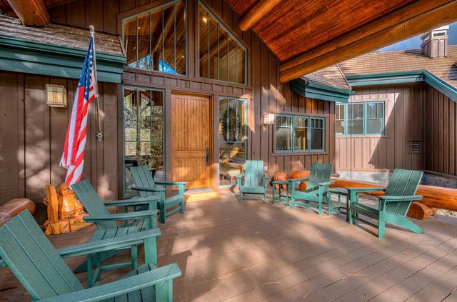 56770 Nest Pine Drive, Bend, OR 97707