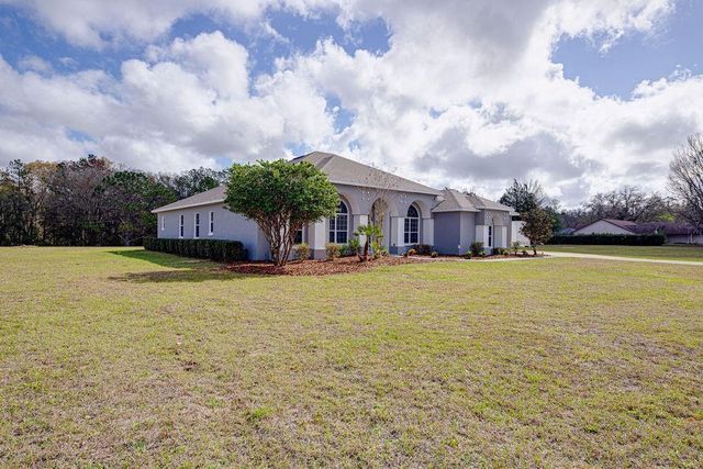 4873 NE 64th Avenue, Silver Springs, FL 34488
