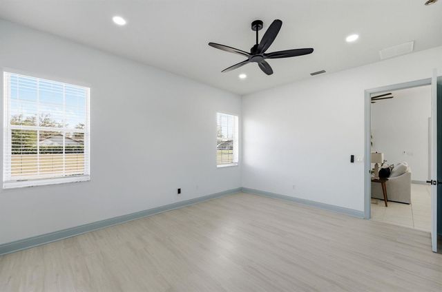 4873 NE 64th Avenue, Silver Springs, FL 34488
