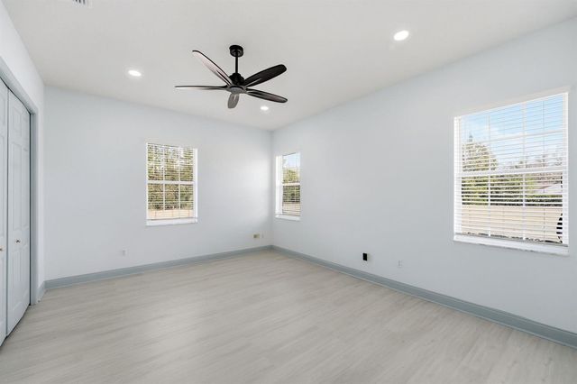 4873 NE 64th Avenue, Silver Springs, FL 34488