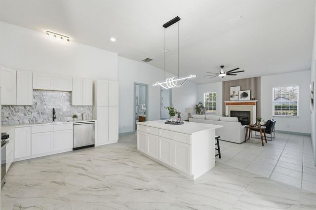 4873 NE 64th Avenue, Silver Springs, FL 34488