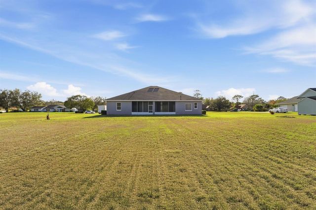 4873 NE 64th Avenue, Silver Springs, FL 34488