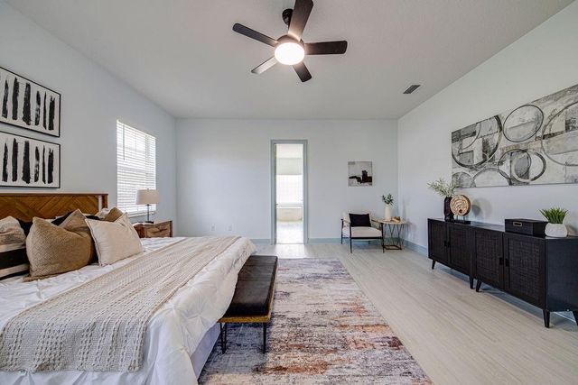 4873 NE 64th Avenue, Silver Springs, FL 34488
