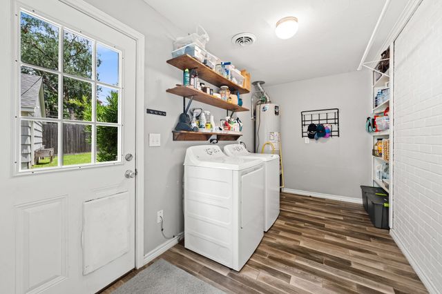5150 Grape Street, Houston, TX 77096