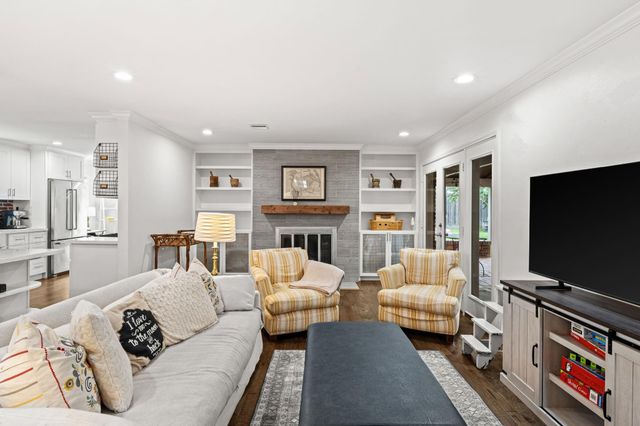 5150 Grape Street, Houston, TX 77096