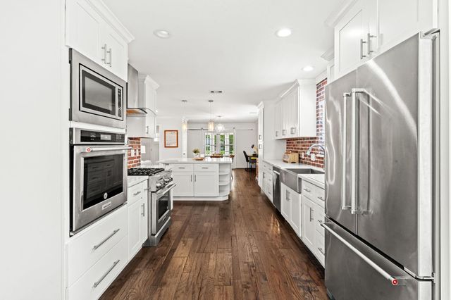 5150 Grape Street, Houston, TX 77096