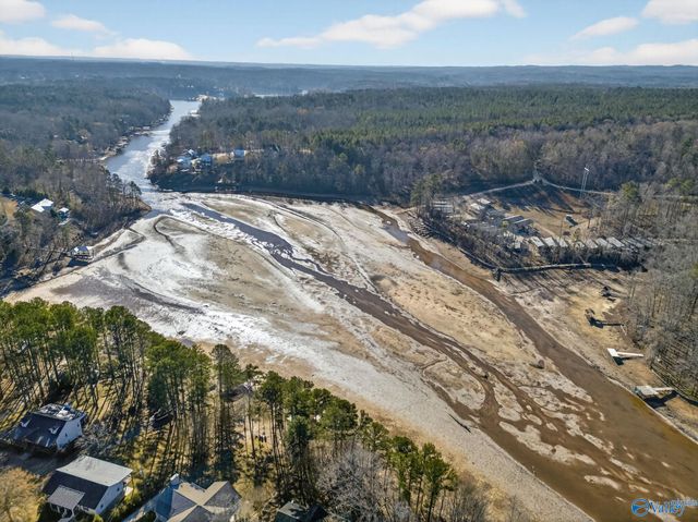 124 Jessica Drive, Wedowee, AL 36278