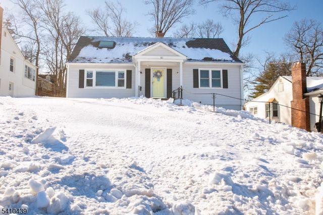 80 Lessing Rd, West Orange Twp., NJ 07052