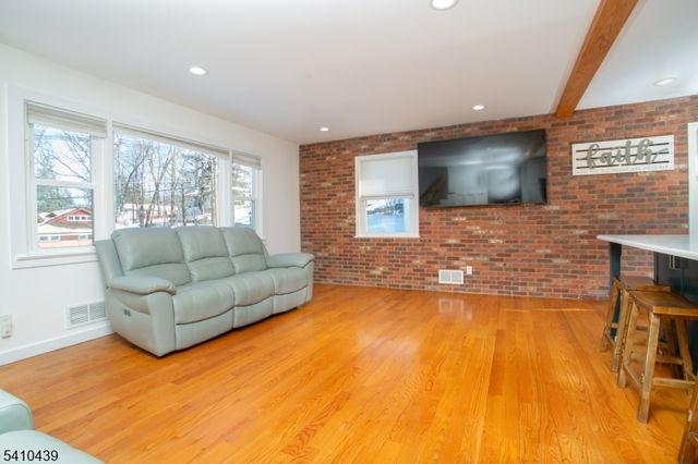 80 Lessing Rd, West Orange Twp., NJ 07052