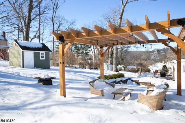 80 Lessing Rd, West Orange Twp., NJ 07052