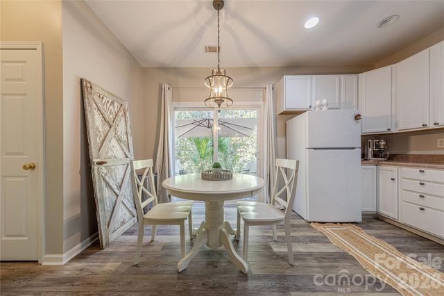 124 Clydesdale Court, Matthews, NC 28104