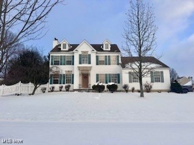 456 Weatherstone Drive, Wadsworth, OH 44281