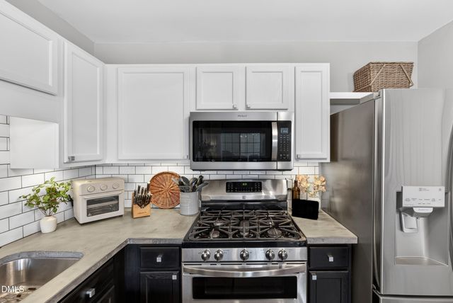 9200 Colony Village Lane, Raleigh, NC 27617