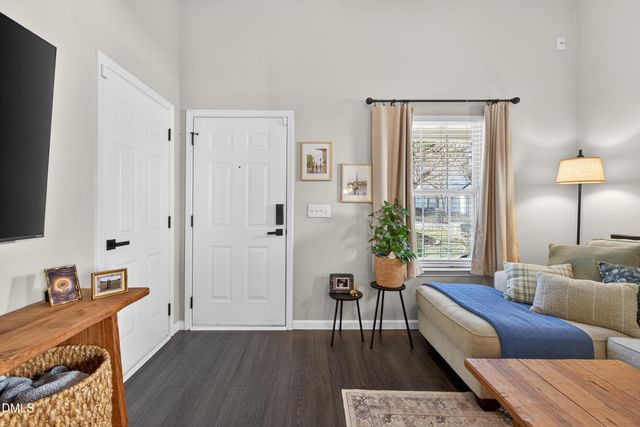 9200 Colony Village Lane, Raleigh, NC 27617