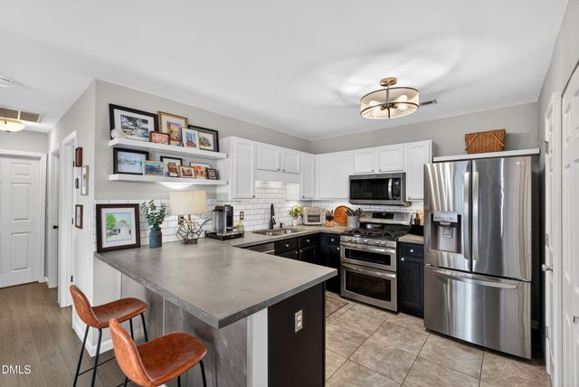 9200 Colony Village Lane, Raleigh, NC 27617