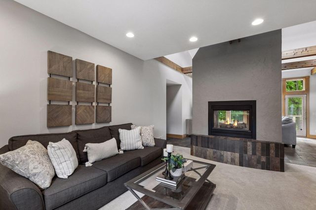 13683 47th Street N, Stillwater, MN 55082