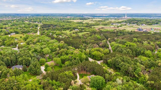 13683 47th Street N, Stillwater, MN 55082