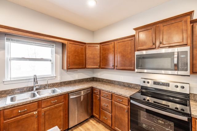 545 Callie Ave, Gallatin, TN 37066