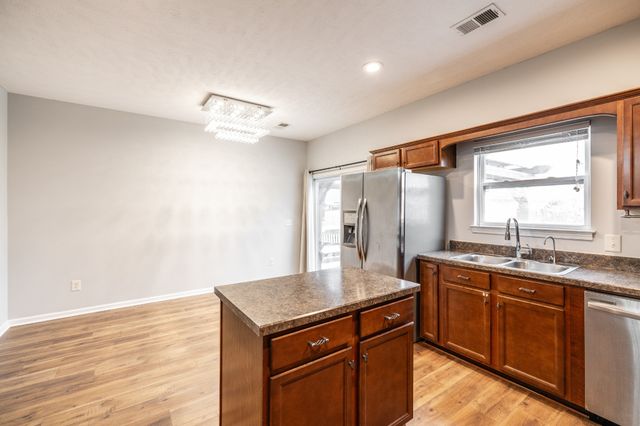 545 Callie Ave, Gallatin, TN 37066