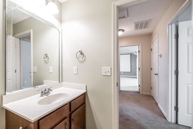 545 Callie Ave, Gallatin, TN 37066
