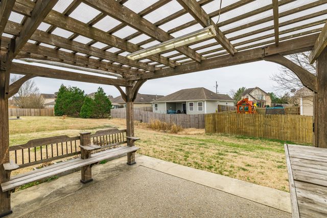 545 Callie Ave, Gallatin, TN 37066