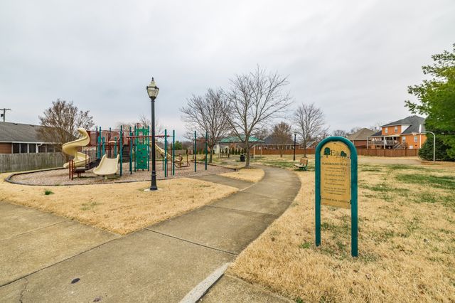 545 Callie Ave, Gallatin, TN 37066