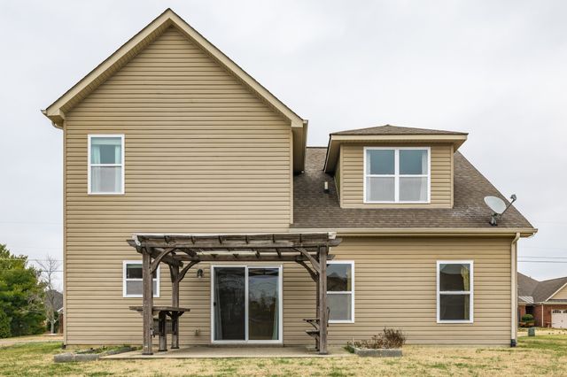 545 Callie Ave, Gallatin, TN 37066