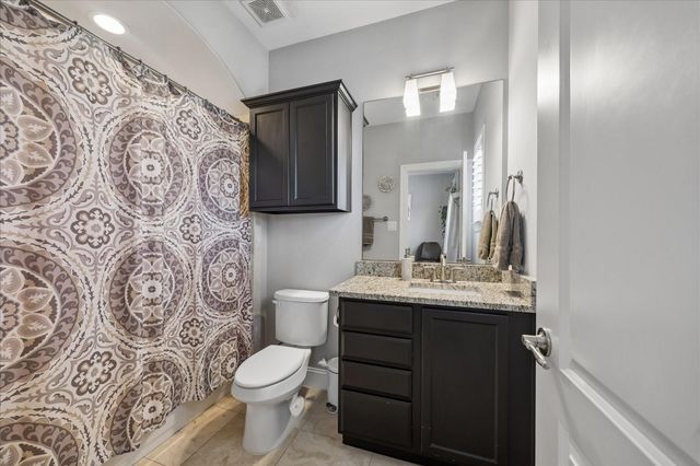 1915 Spring Street, Houston, TX 77007