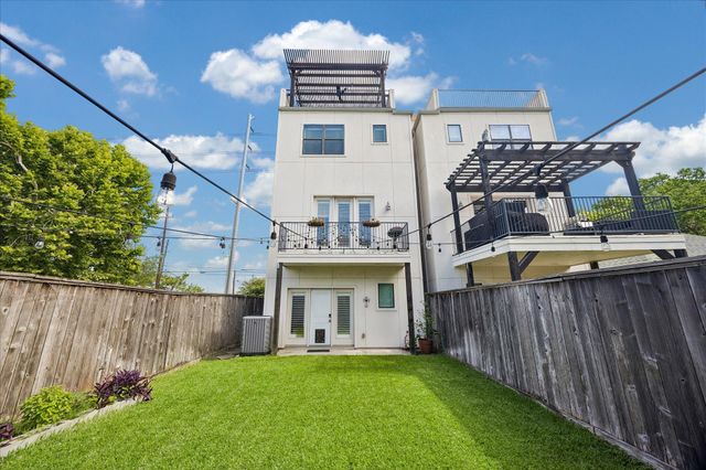 1915 Spring Street, Houston, TX 77007