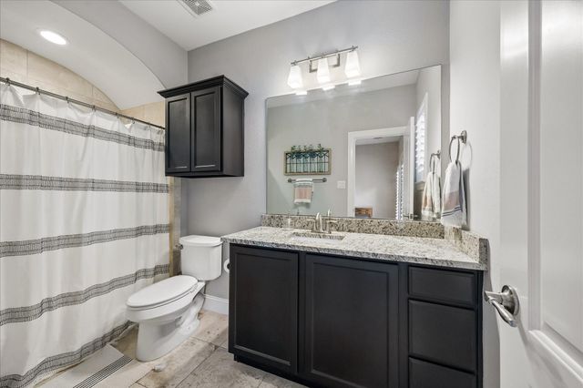 1915 Spring Street, Houston, TX 77007