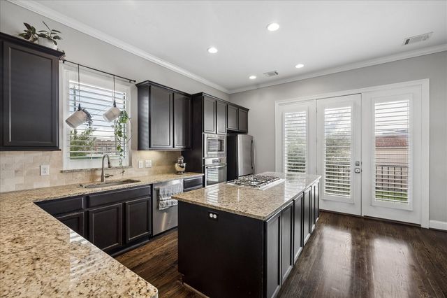 1915 Spring Street, Houston, TX 77007